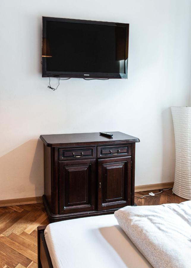 Apartament Cafe Belg Częstochowa Buitenkant foto